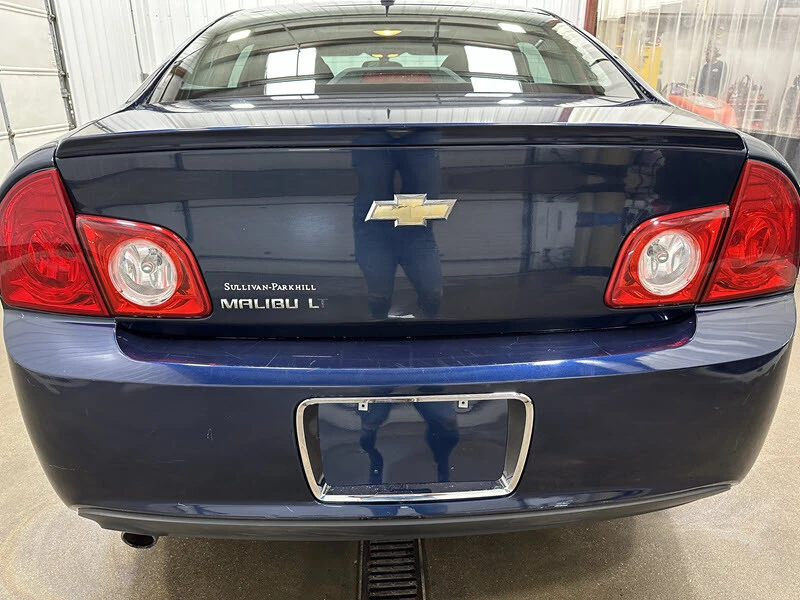 2010 Chevrolet Malibu - Image 13 of 21