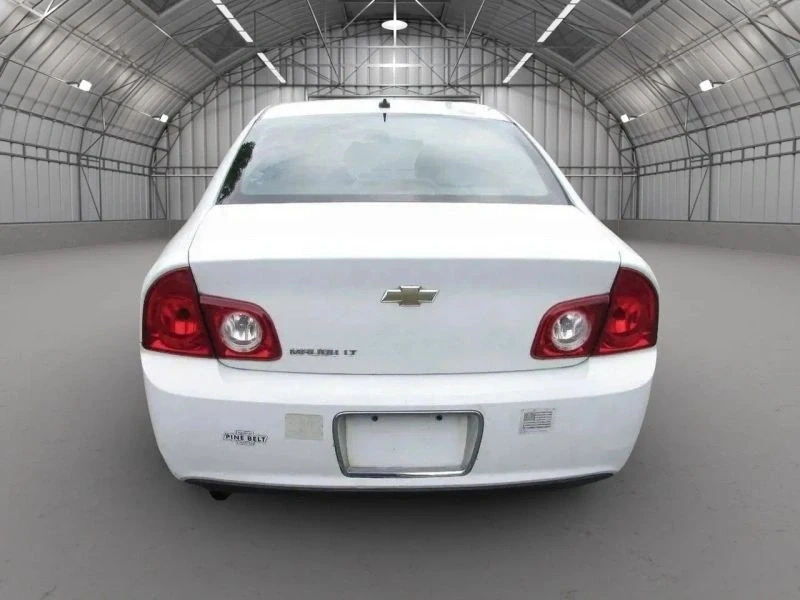2010 Chevrolet Malibu - Image 8 of 12