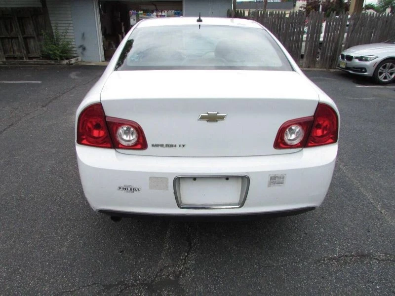 2010 Chevrolet Malibu - Image 8 of 12