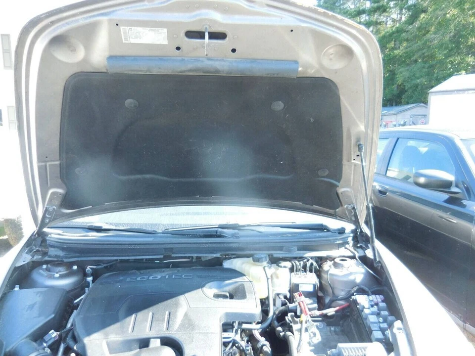 2010 Chevrolet Malibu - Image 17 of 19