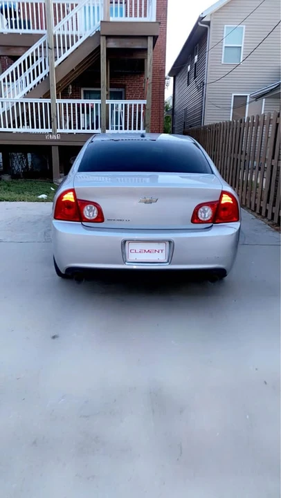 2010 Chevrolet Malibu - Image 2 of 6