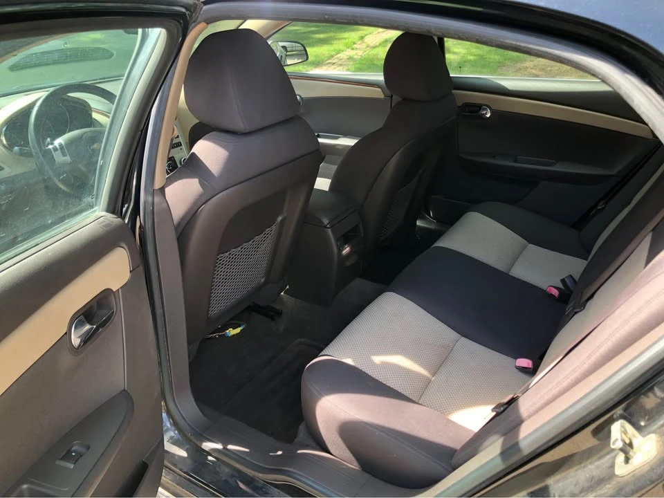 2010 Chevrolet Malibu - Image 9 of 13
