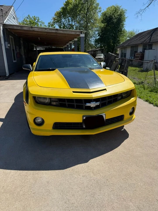 2010 Chevrolet SS - Image 2 of 14