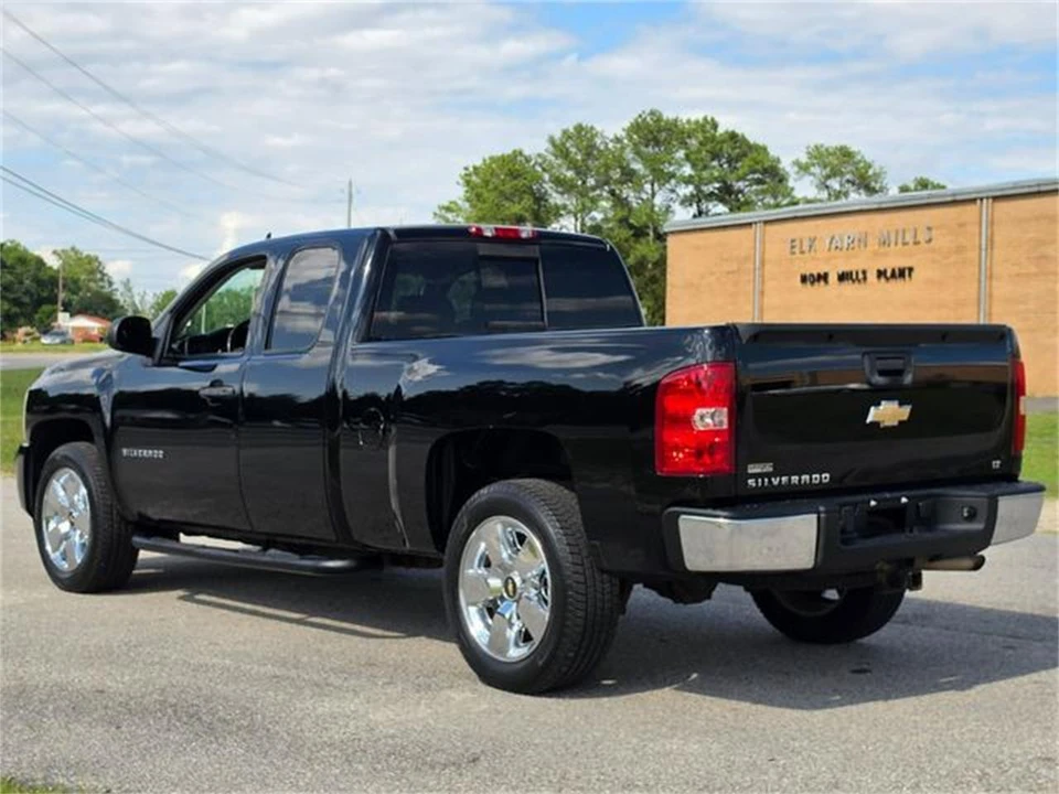 2010 Chevrolet Silverado 2nd Gen - Image 11 of 31