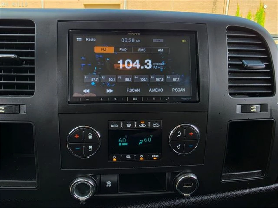2010 Chevrolet Silverado 2nd Gen - Image 20 of 31