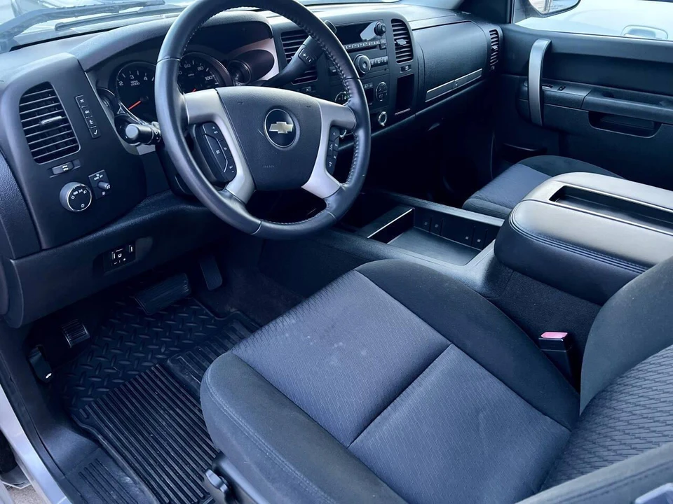 2010 Chevrolet Silverado 2nd Gen - Image 19 of 25