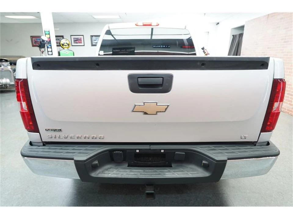 2010 Chevrolet Silverado 2nd Gen - Image 7 of 31