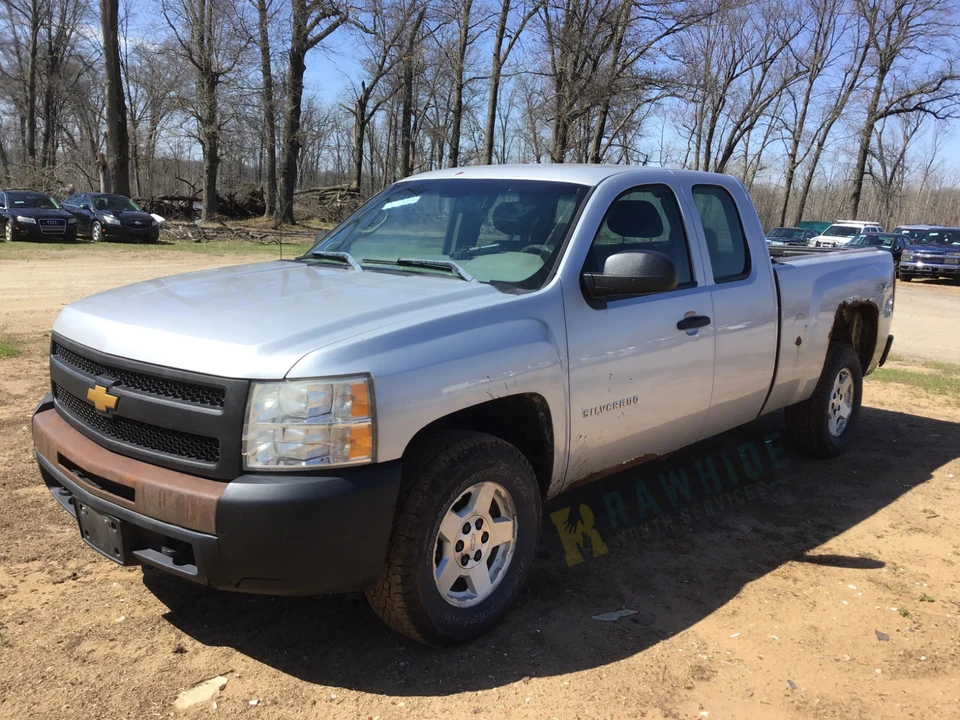 2010 Chevrolet Silverado 2nd Gen - Image 2 of 20