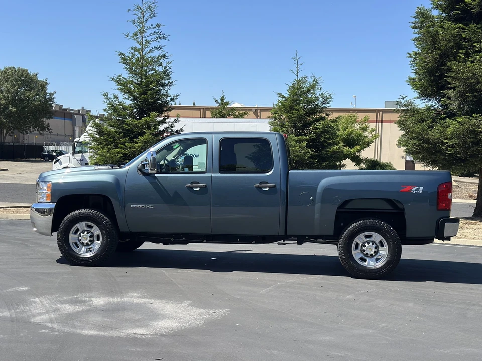 2010 Chevrolet Silverado Heavy Duty 2nd Gen - Image 9 of 31