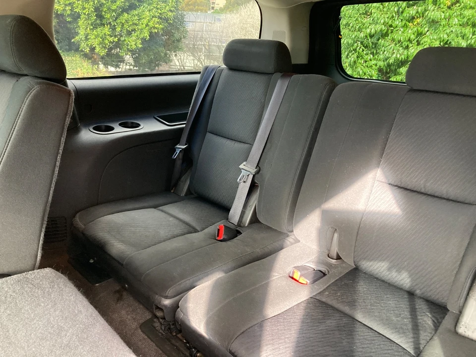 2010 Chevrolet Suburban 10th Gen - Image 15 of 21