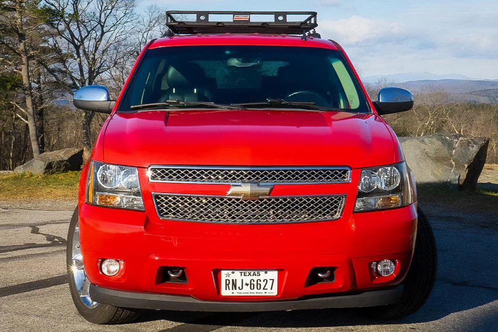2010 Chevrolet Tahoe 3rd Gen - Image 2 of 31