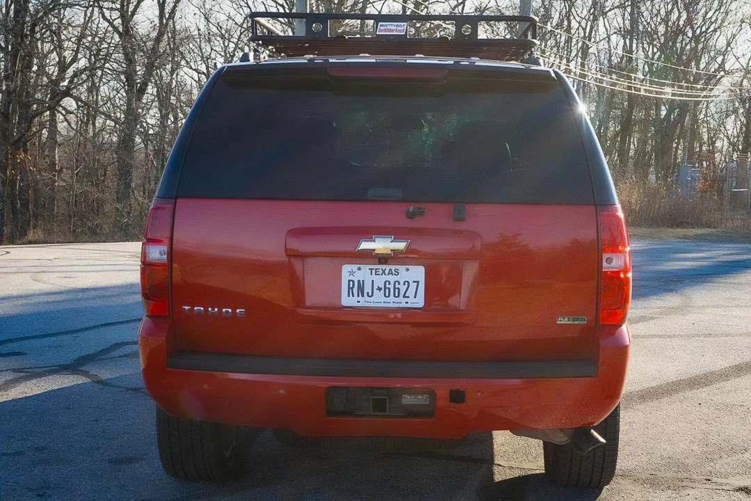 2010 Chevrolet Tahoe 3rd Gen - Image 5 of 31