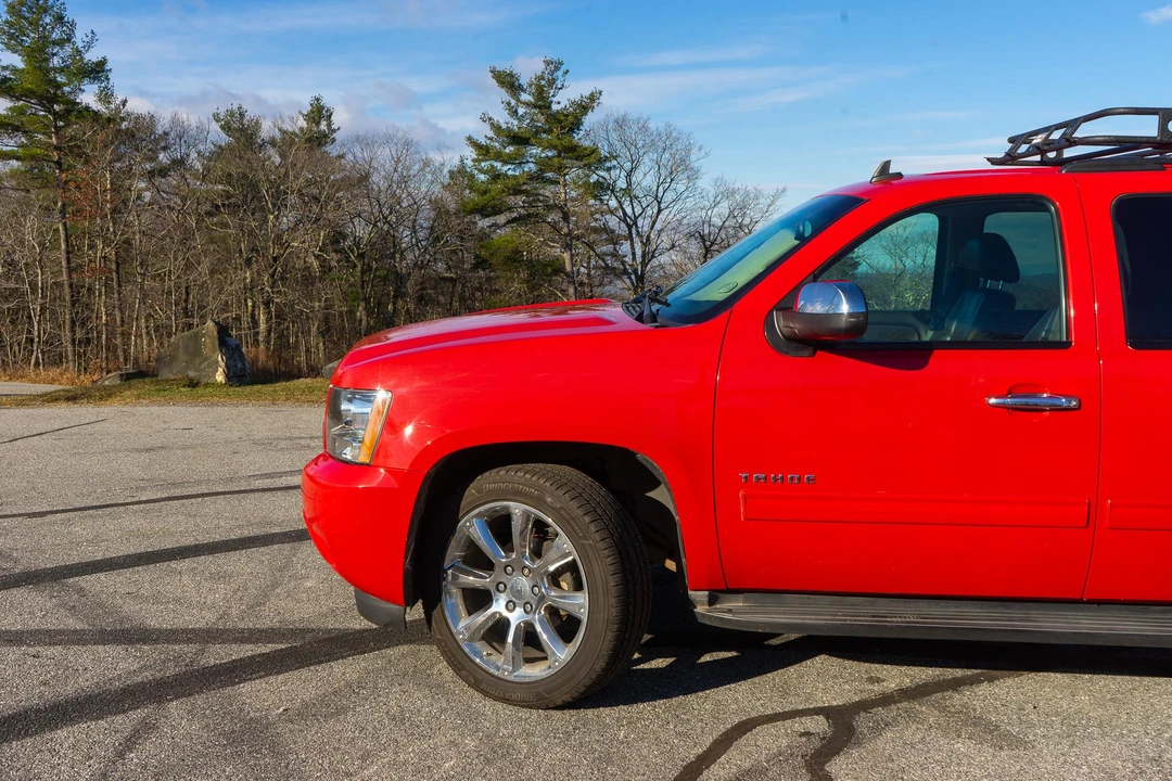 2010 Chevrolet Tahoe 3rd Gen - Image 25 of 31
