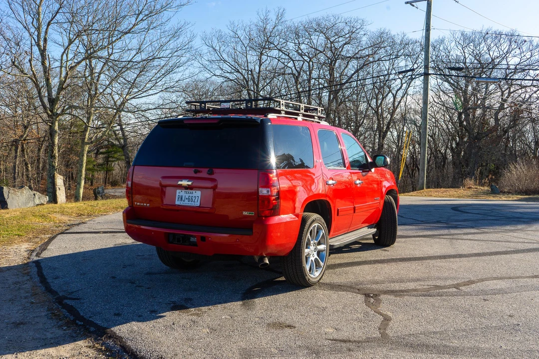 2010 Chevrolet Tahoe 3rd Gen - Image 10 of 31