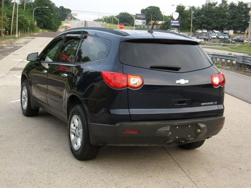 2010 Chevrolet Traverse - Image 12 of 12