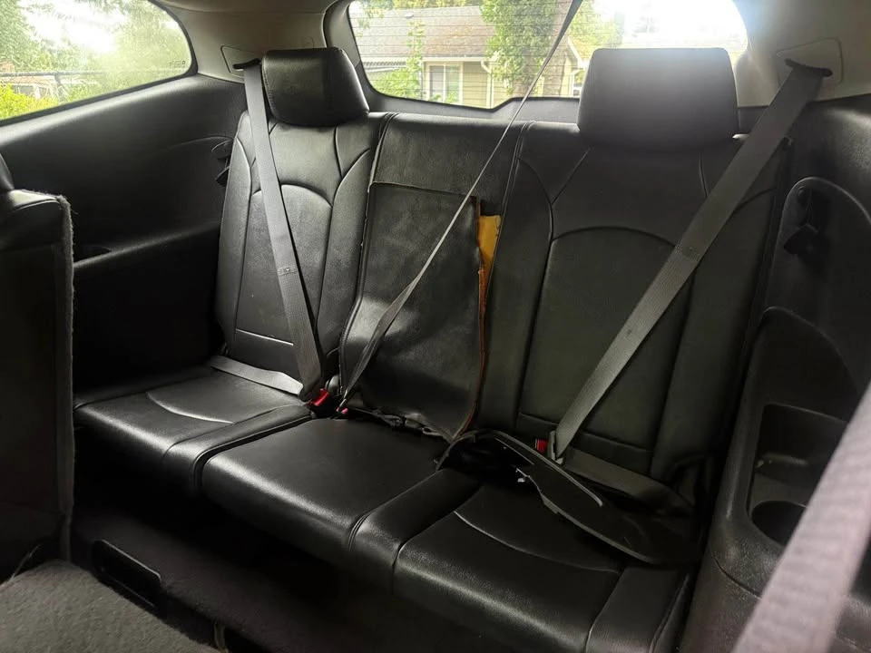 2010 Chevrolet Traverse - Image 10 of 18