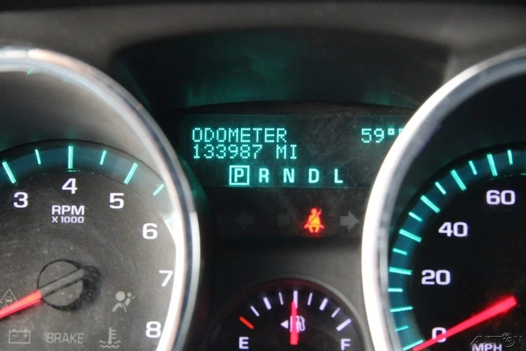 2010 Chevrolet Traverse - Image 15 of 21