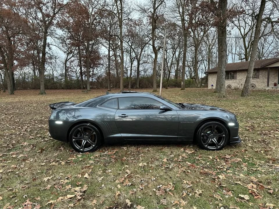 2010 Chevrolet Camaro 5th Gen - Image 2 of 17
