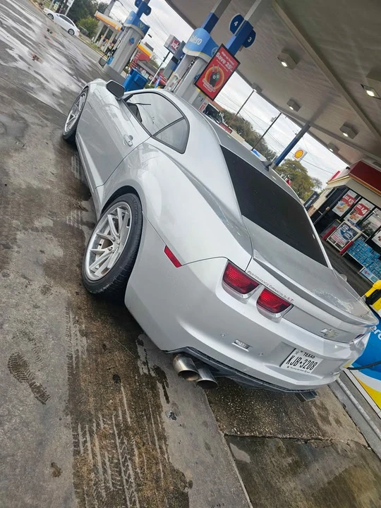 2010 Chevrolet Camaro 5th Gen - Image 2 of 9