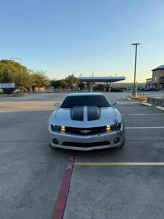 2010 Chevrolet Camaro 5th Gen - Image 2 of 13