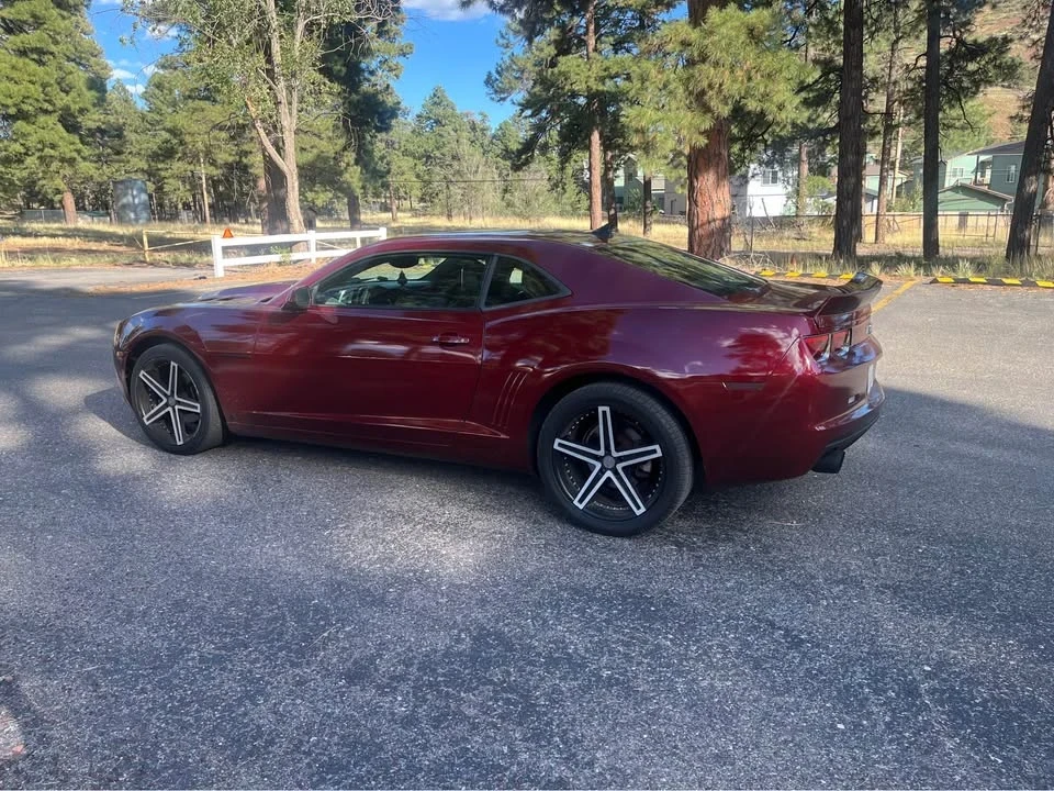 2010 Chevrolet Camaro 5th Gen - Image 2 of 15