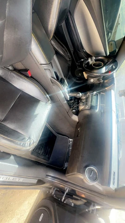 2010 Chevrolet Camaro SS 5th Gen - Image 15 of 17