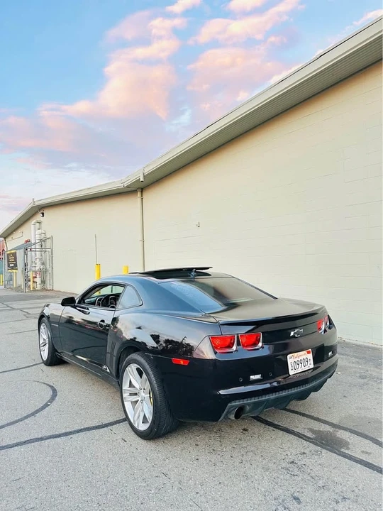 2010 Chevrolet Camaro SS 5th Gen - Image 2 of 19