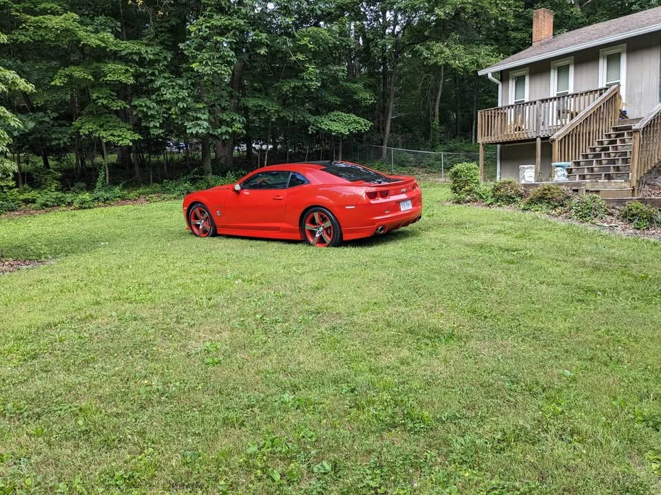 2010 Chevrolet Camaro SS 5th Gen - Image 2 of 15