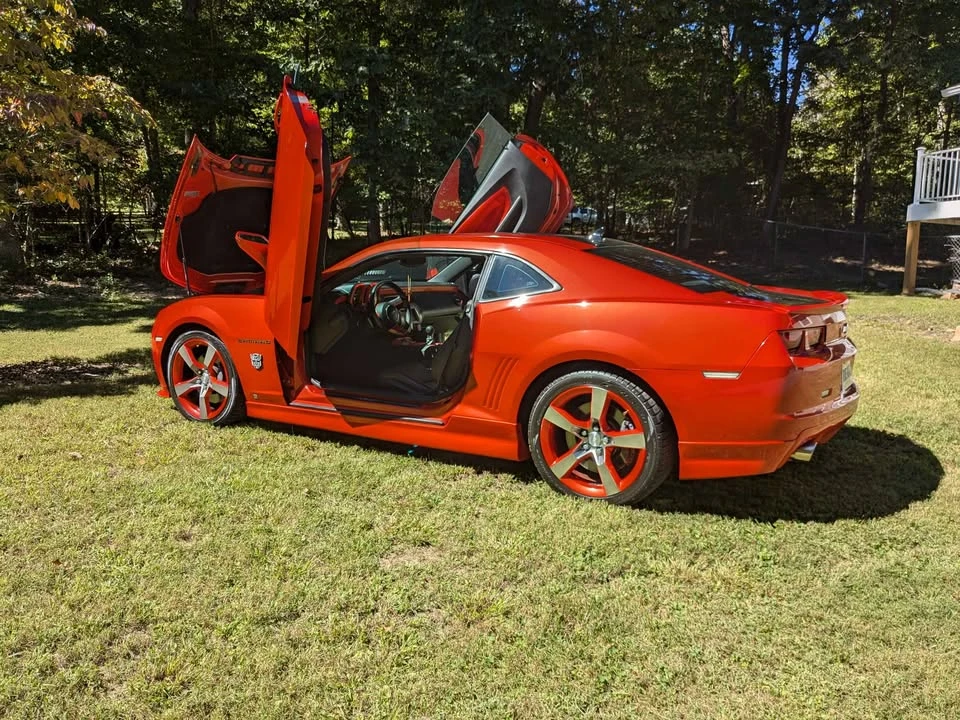 2010 Chevrolet Camaro SS 5th Gen - Image 5 of 15