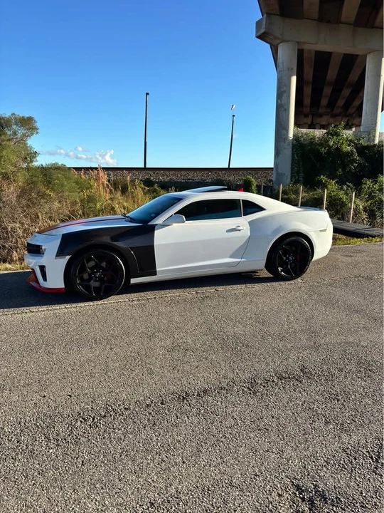2010 Chevrolet Camaro SS 5th Gen - Image 11 of 13