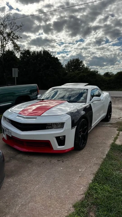 2010 Chevrolet Camaro SS 5th Gen - Image 2 of 13