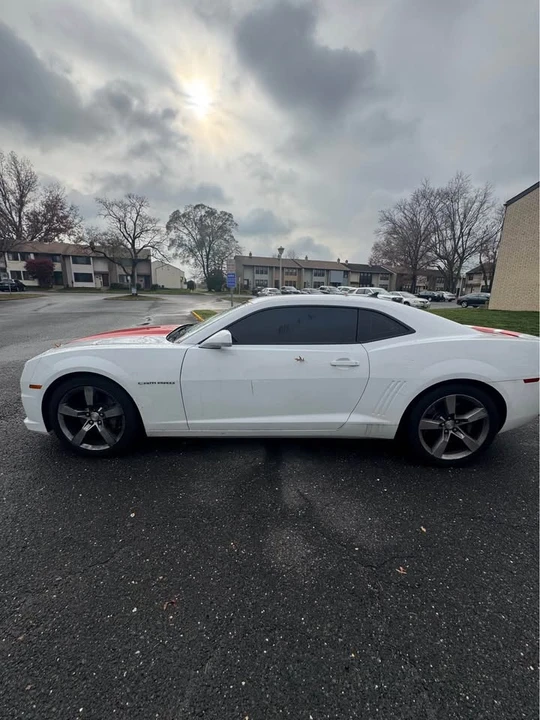 2010 Chevrolet Camaro SS 5th Gen - Image 2 of 11