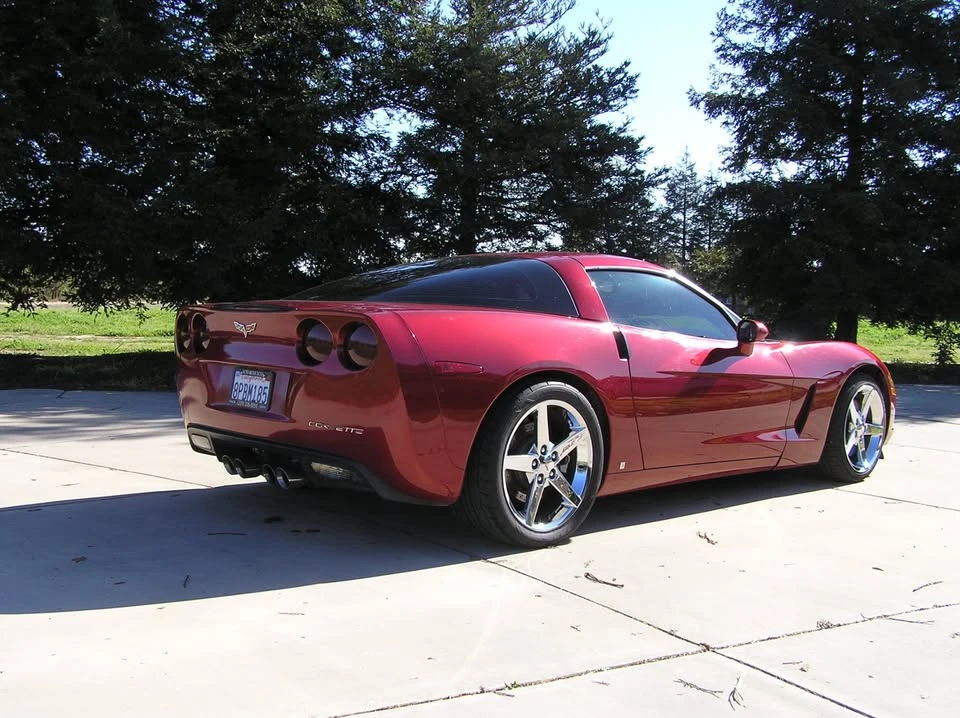 2010 Chevrolet Corvette C6 - Image 2 of 5