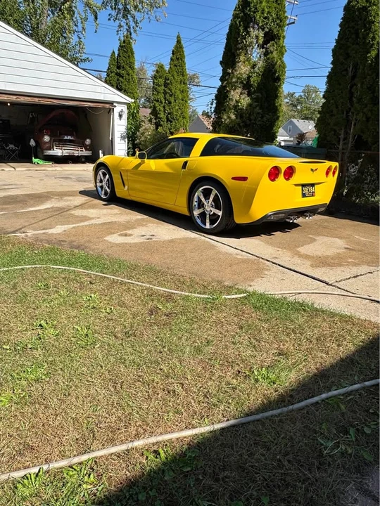 2010 Chevrolet Corvette C6 - Image 1 of 6