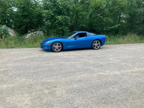 2010 Chevrolet Corvette C6 - Image 2 of 7