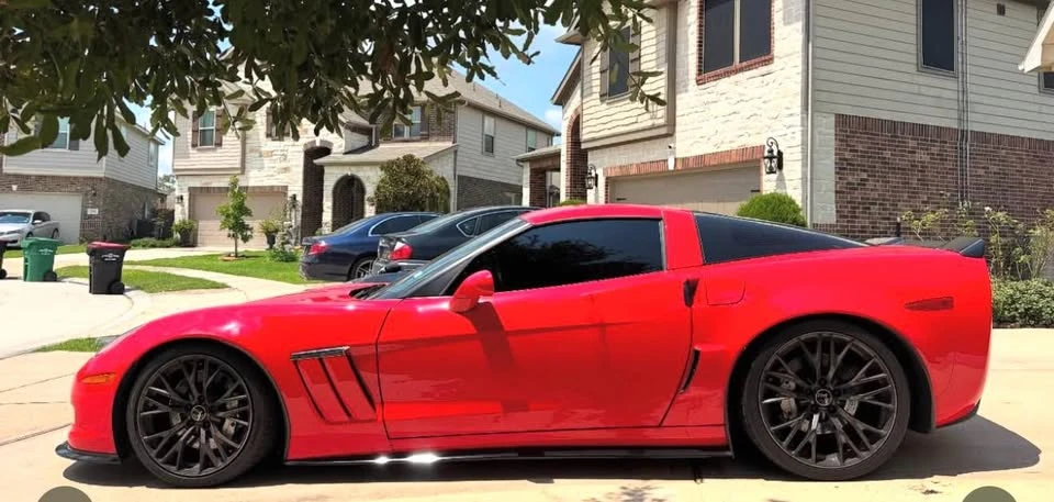 2010 Chevrolet Corvette C6 - Image 2 of 2