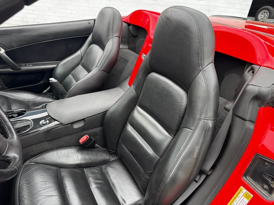 2010 Chevrolet Corvette C6 - Image 14 of 16
