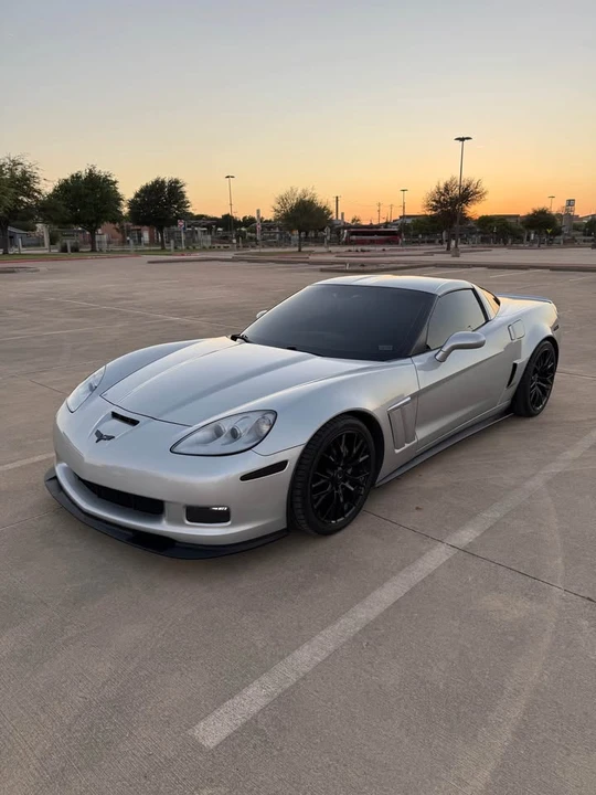 2010 Chevrolet Corvette C6 - Image 2 of 20