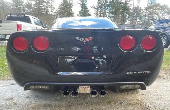 2010 Chevrolet Corvette C6 - Image 4 of 12