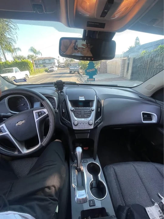 2010 Chevrolet Equinox - Image 3 of 4