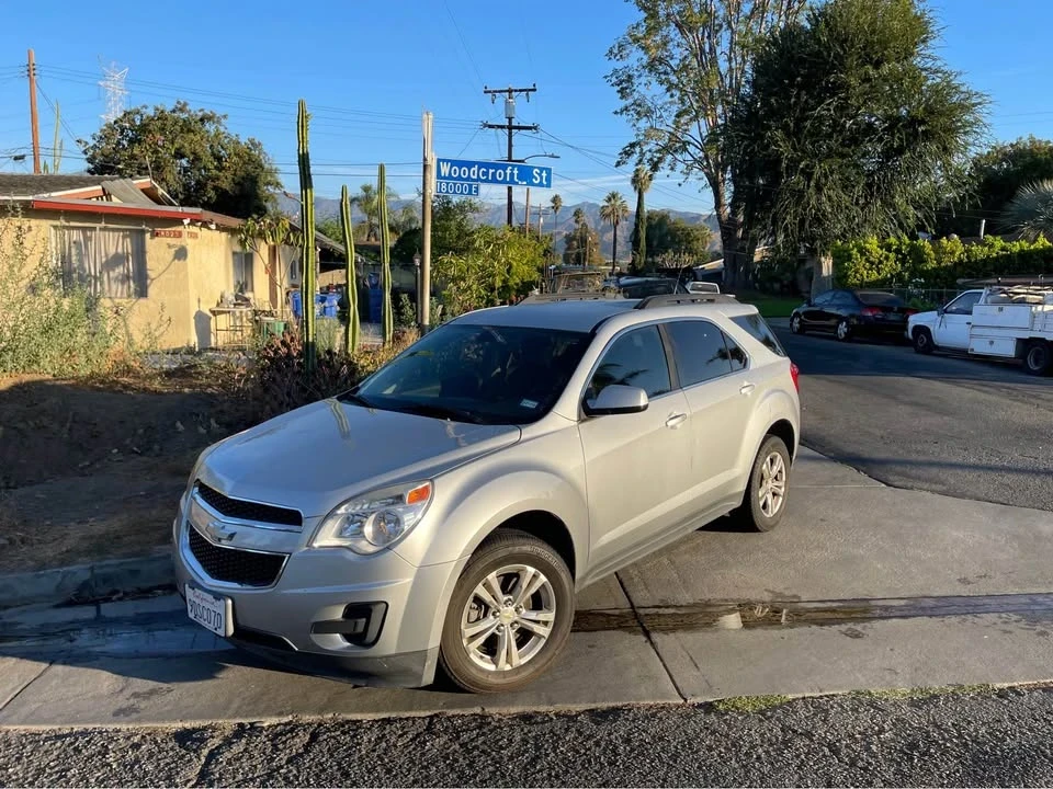 2010 Chevrolet Equinox - Image 2 of 4