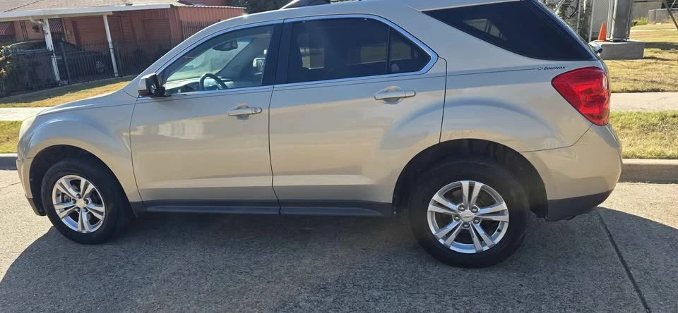 2010 Chevrolet Equinox - Image 10 of 13
