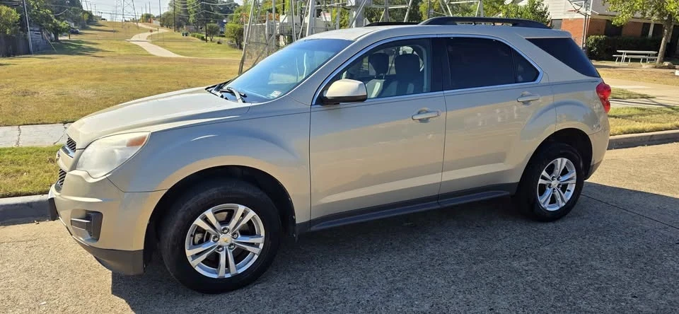 2010 Chevrolet Equinox - Image 11 of 13