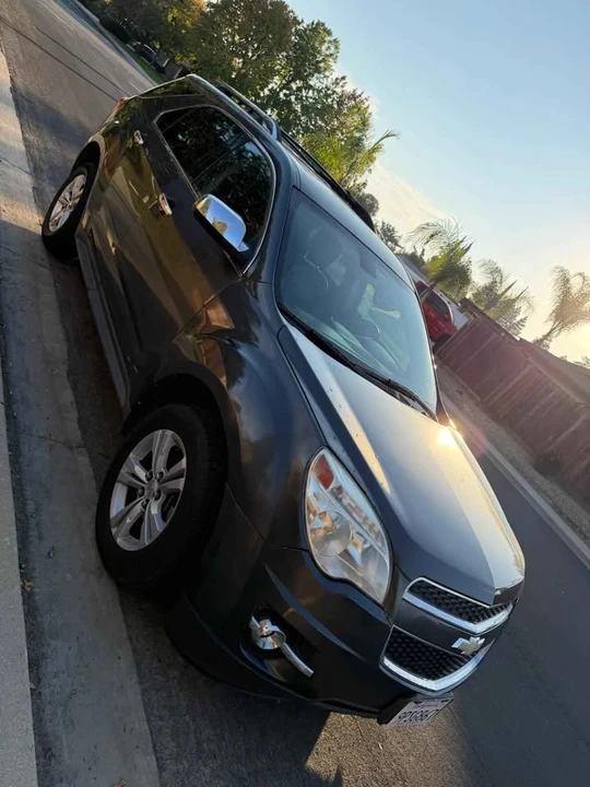 2010 Chevrolet Equinox - Image 2 of 7