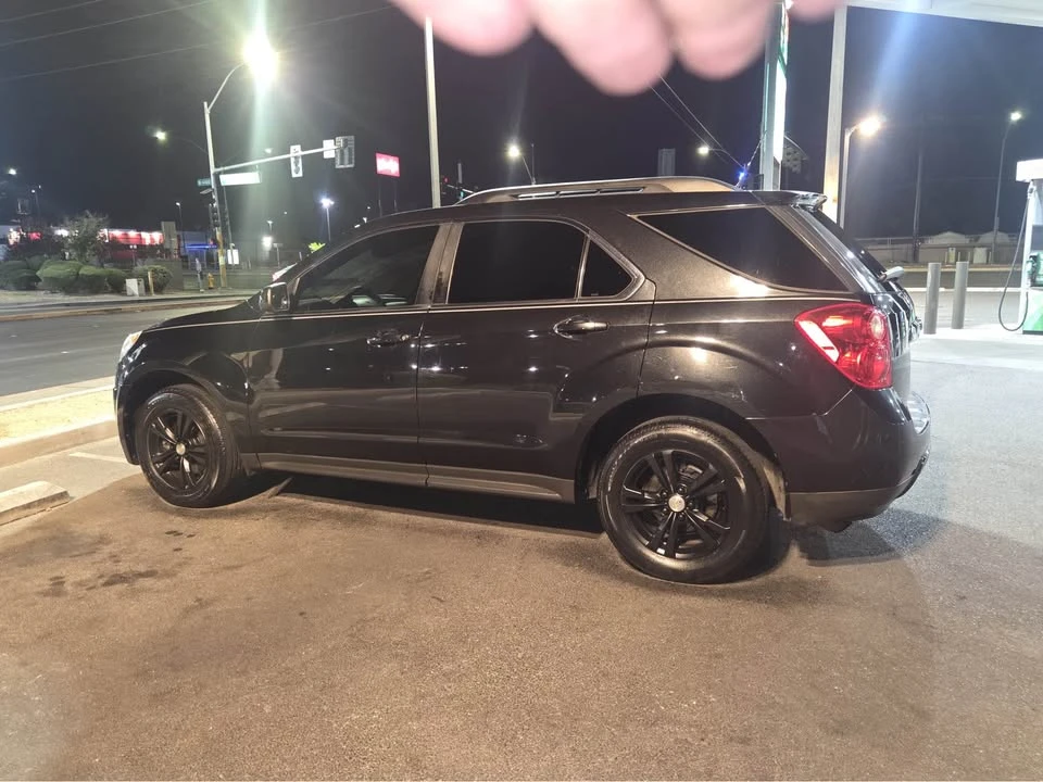 2010 Chevrolet Equinox - Image 2 of 15