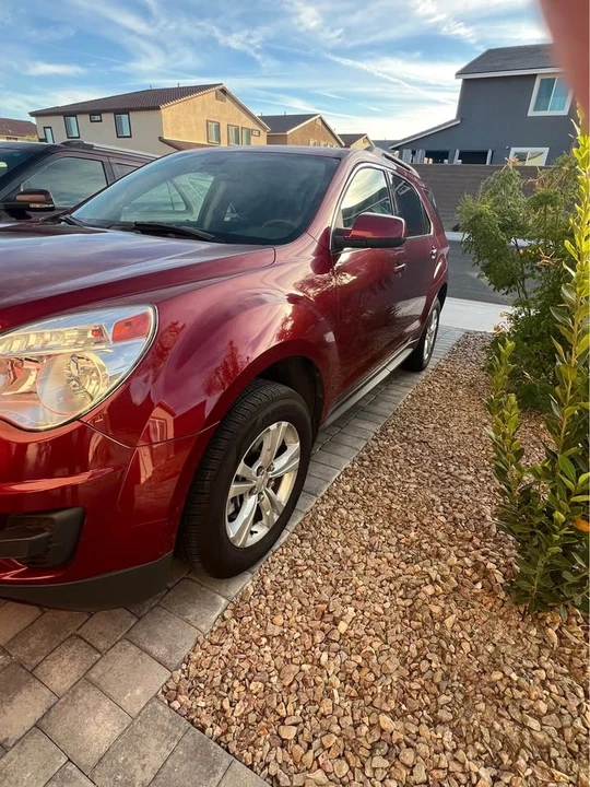 2010 Chevrolet Equinox - Image 2 of 6