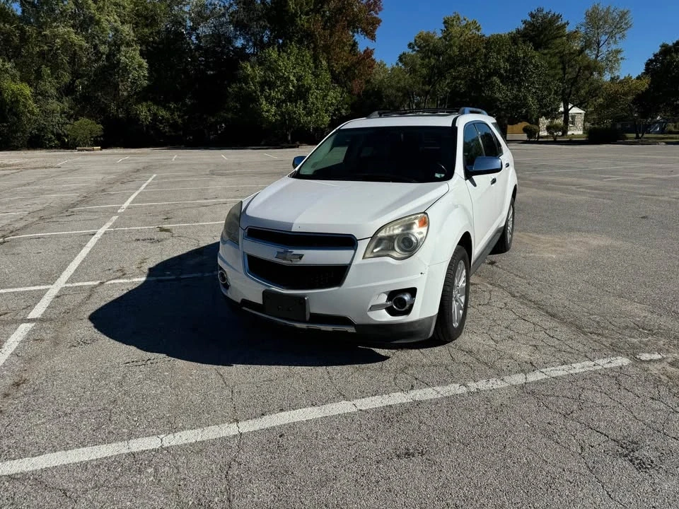 2010 Chevrolet Equinox - Image 2 of 10