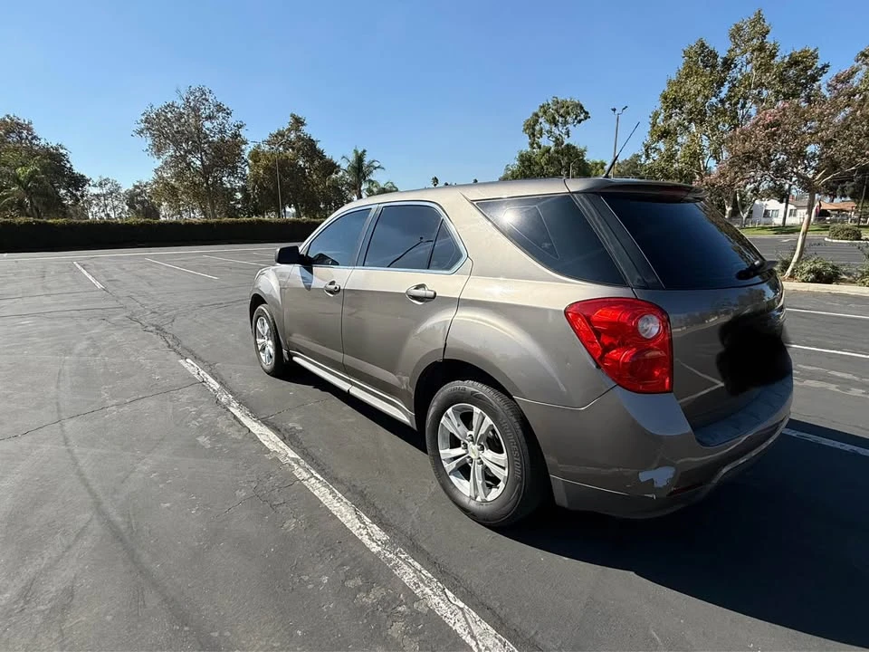 2010 Chevrolet Equinox - Image 4 of 12