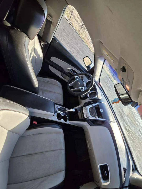 2010 Chevrolet Equinox - Image 14 of 17