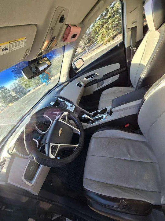 2010 Chevrolet Equinox - Image 16 of 17